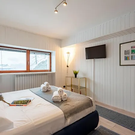 Charming Flat In - Happy Breuil-Cervinia