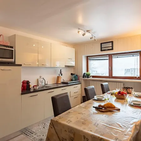 Apartman Charming Flat In - Happy *